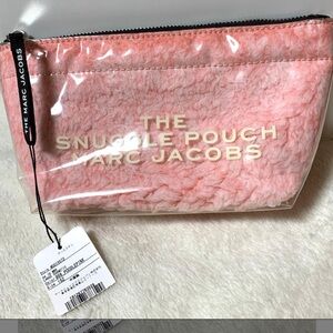 Marc Jacob’s snuggle pouch